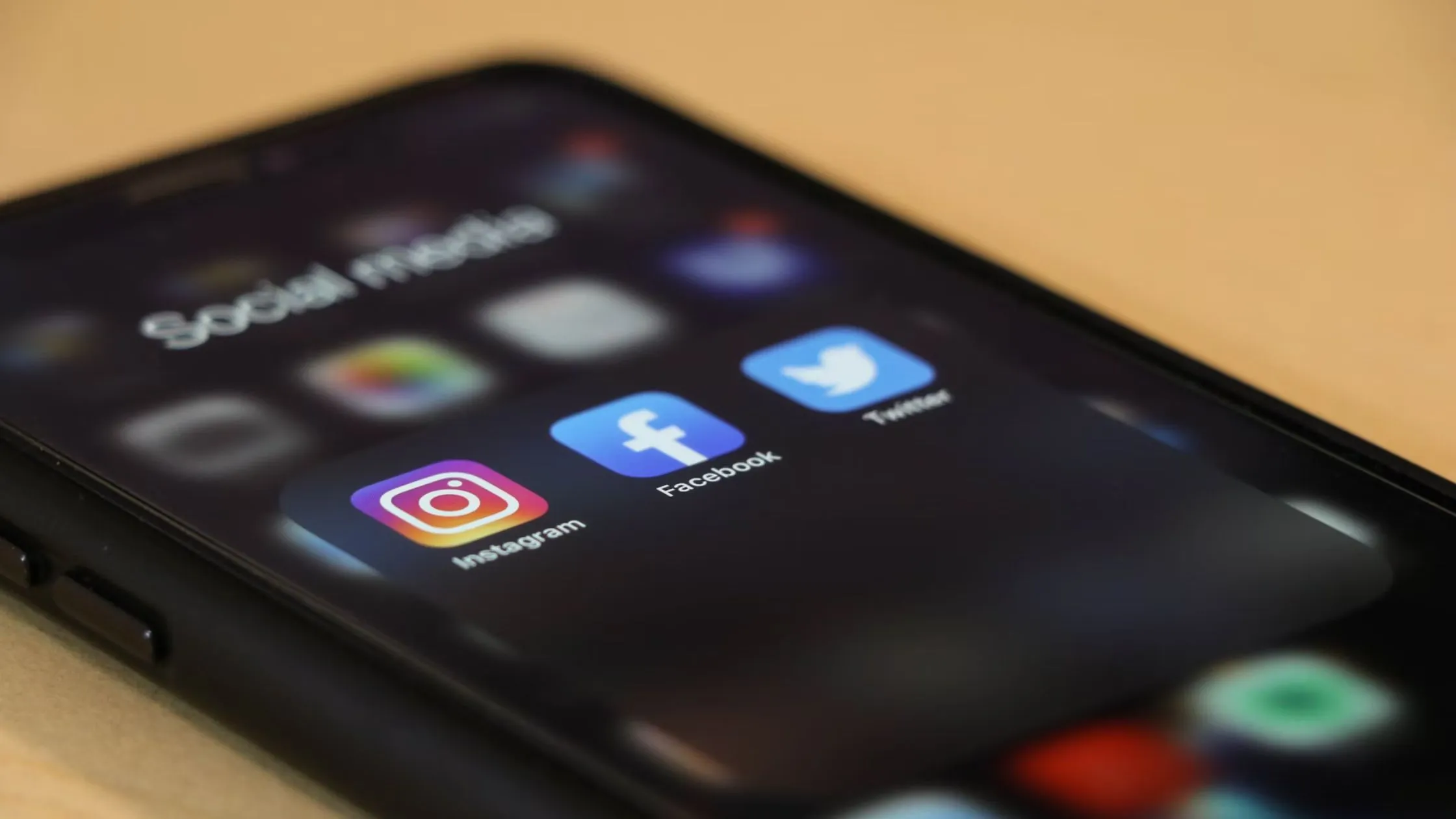 Social media apps for book marketing 